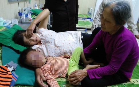 Vụ bé trai 2 tuổi bị bạo hành ở Nghệ An: Xót xa số phận hẩm hiu của 2 mẹ con