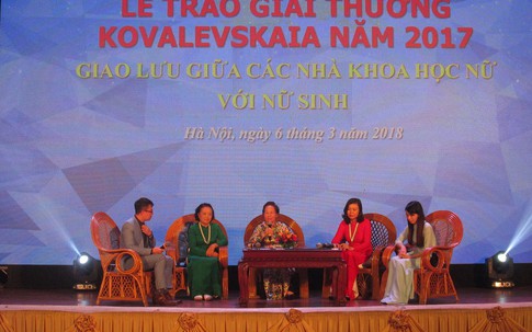 Hai “bóng hồng” xuất sắc đạt giải Kovalevskaia năm 2017