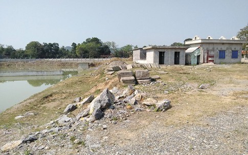 Thanh Hoá: Dân mong nước sạch, nhà máy xử lý nước dừng thi công