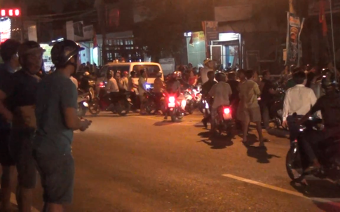 Chồng nguy kịch, vợ và con gái tử vong trong tiệm cầm đồ