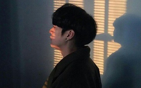 Vợ tôi nhắn tin say đắm cho người tình