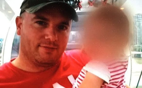 Cú đấm "trời giáng" của ông bố cảnh sát khiến cậu con trai 10 tuần tuổi mất mạng, nguyên nhân khiến mọi người đau lòng hơn nữa