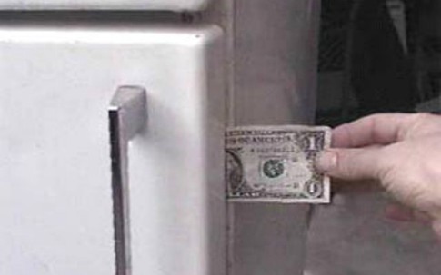 Chỉ bằng một tờ giấy, bạn biết ngay tủ lạnh có hao phí điện