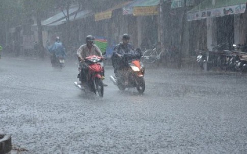 Dự báo thời tiết 12/5: Hà Nội mưa dông 2 ngày liên tiếp