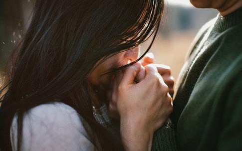 Đàn bà nếu không muốn bị coi thường thì đừng níu kéo đàn ông bằng những cách này