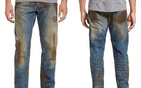 Mẫu quần jeans lấm lem bùn đất phong cách thợ hồ giá gần 10 triệu đồng