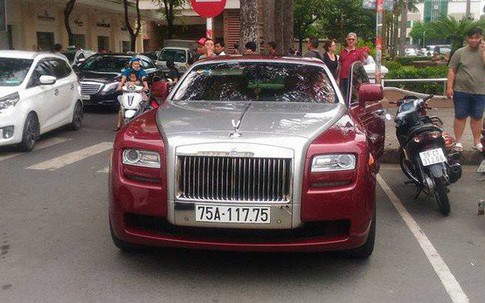 Đại gia Huế chơi Rolls-Royce Ghost biển ngũ quý 1 hơn 11 tỷ đồng