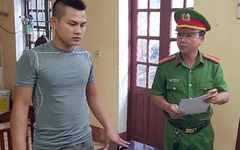 Kẻ sát hại 2 cha con hàng xóm khai gì khi ra đầu thú?