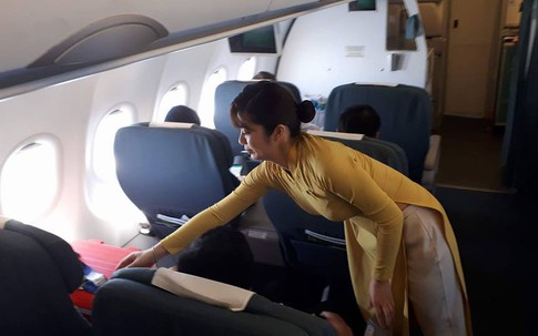 Xúc động chuyến bay đầu tiên mang trái tim của chàng trai chết não đến hồi sinh người dưng