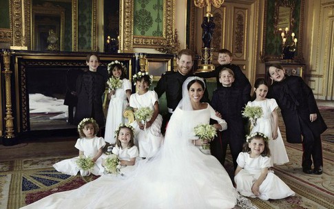 Bức ảnh cưới của Hoàng tử Harry và Meghan Makle có chi tiết đặc biệt, ai rất tinh ý mới phát hiện ra