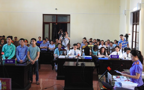 Xét xử BS Hoàng Công Lương: Nhiều lời khai có lợi nhưng BS Lương vẫn bị đề nghị án treo