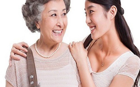 Phía sau lời đề nghị mở lớp dạy thêm của mẹ chồng