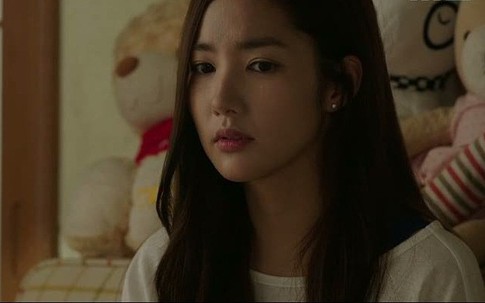 Được người yêu động viên đi nước ngoài, ai ngờ sự thật đắng cay xảy đến chỉ sau một tháng xuất ngoại