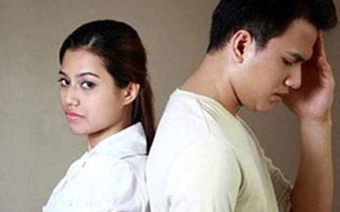Tôi chẳng thể bước qua được khoảng cách giữa hai vợ chồng