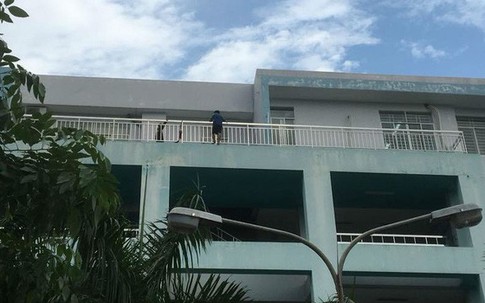 Bắt nghi can giết cả 2 vợ chồng trước mặt đứa con trai 8 tuổi