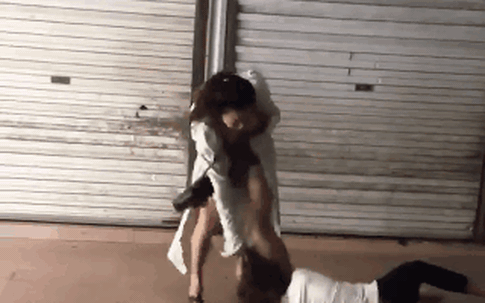'Vợ mới' đánh vợ cũ ở Quảng Ninh đối diện tội danh nào?