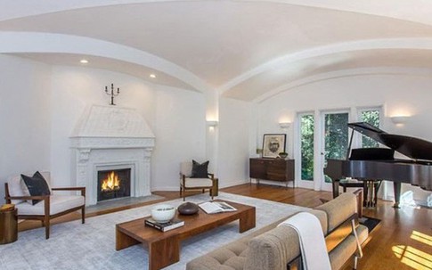 Bên trong biệt thự đẹp mê li của nam diễn viên chuyên chơi tiệc ngực trần