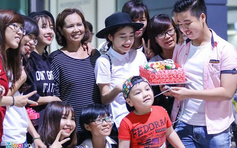 Nhã Phương lên tiếng khi chuyện quá khứ của gia đình bị 'ném đá'
