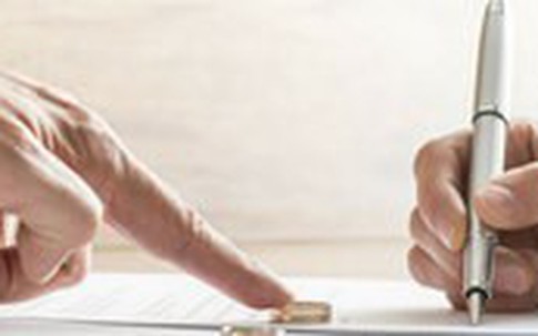 Chồng ly hôn vợ vì 'bị chê xấu, bẩn'