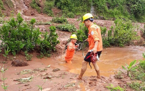 Hàng chục nghìn hộ dân tại nhiều xã ở Lai Châu, Hà Giang, Điện Biên vẫn bị mất điện