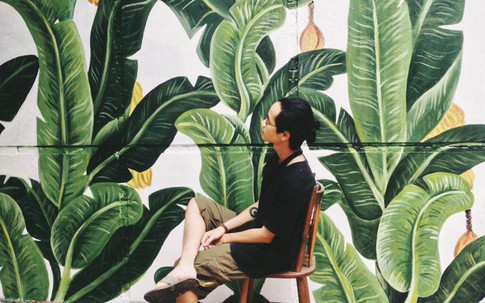 "Liều" vẽ tranh phong cảnh, rồng chim khắp phòng trọ, anh chàng tưởng bị chủ đuổi đi, ai ngờ...