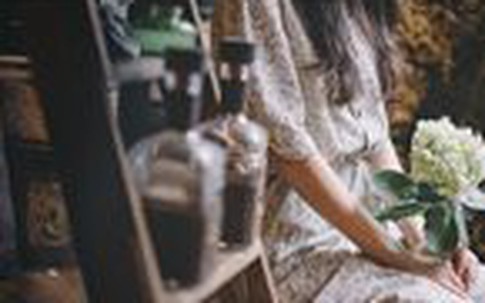 Người đàn ông xuất hiện trong đám cưới khiến nhiều người rơi lệ