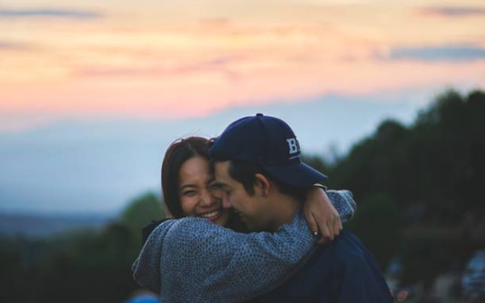 Các bà vợ yêu chồng sẽ không hỏi chồng những câu hỏi này