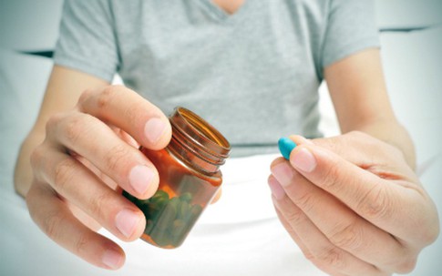 Ông chồng bị vợ bỏ khi lộ chuyện dùng thuốc Viagra