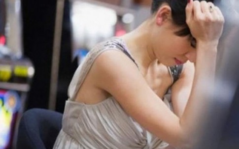 Tủi hổ khi có chồng mà chịu cảnh như mẹ đơn thân, sống 3 năm với nhau mà chồng như khách trọ