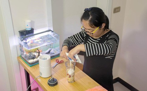 Nhà 2 vợ chồng 1 con nhỏ, chỉ ăn 100 nghìn/ngày mà tháng cũng hết veo 14 triệu, mẹ trẻ nhờ tư vấn chi tiêu tiết kiệm
