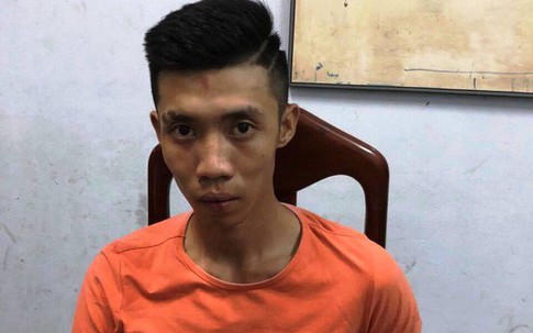 Bắt hung thủ cầm dao xoắn đâm chết người vì cho rằng bị nhìn đểu