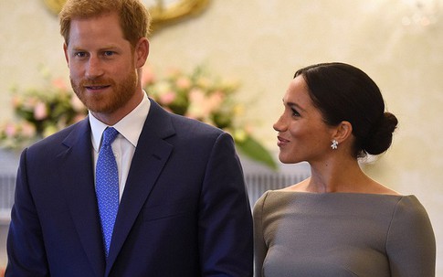 Meghan khoe dáng mảnh mai khi cùng chồng thăm tổng thống Ireland