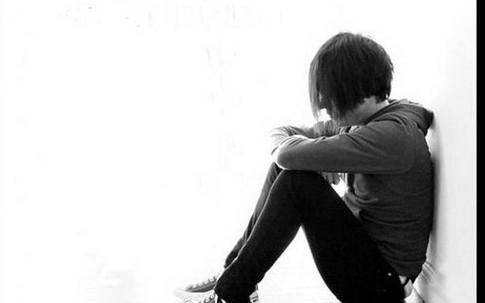 Dòng nhật kí đẫm nước mắt của đứa trẻ bị “cô đơn” trong gia đình mình