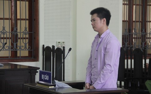 Hối hận muộn màng của 9X giết người vì bị rọi đèn xe vào mặt