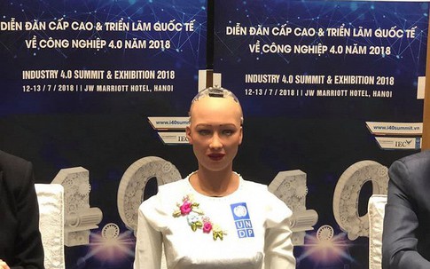 Chuyện thú vị phía sau robot Sophia