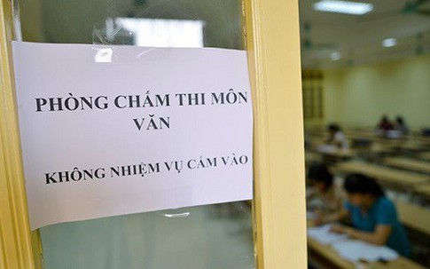 Có nên hoãn xét tuyển đại học để rà soát điểm thi sau vụ gian lận chấn động?