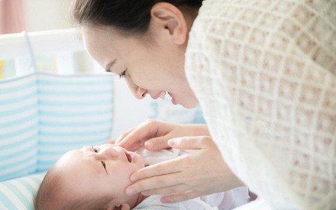 Tin nhắn lạnh lùng của người yêu sau lần "trót dại"