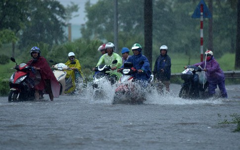 Từ đêm nay, mưa rất to ở Bắc Bộ, có thể kéo dài sang tháng 8