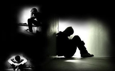 Bồ trẻ dọa tự tử khi tôi muốn về với vợ