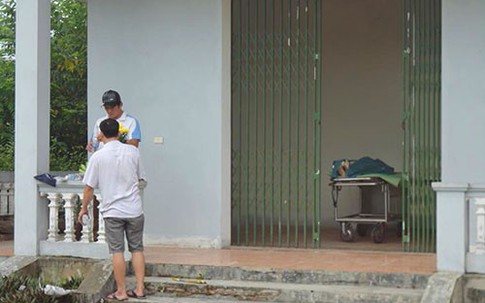 Trung tá công an tử vong trên xe khách