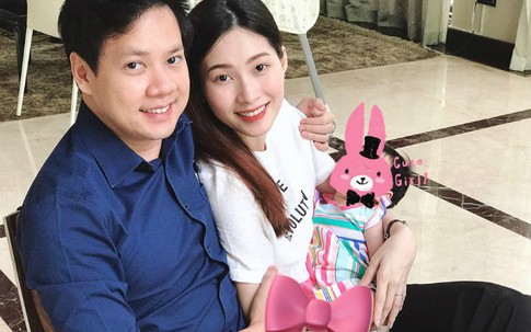 Đặng Thu Thảo ăn ít cơm vẫn thừa sữa cho con bú