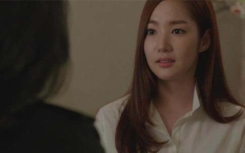 Trời nắng nóng hơn 40 độ C, mẹ chồng vẫn 'gằn giọng' bắt con dâu tan sở sớm bởi lý do hết sức kỳ dị