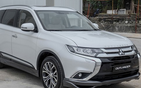 Ô tô giảm giá mạnh, xe rẻ nhất Việt Nam chạm đáy 260 triệu