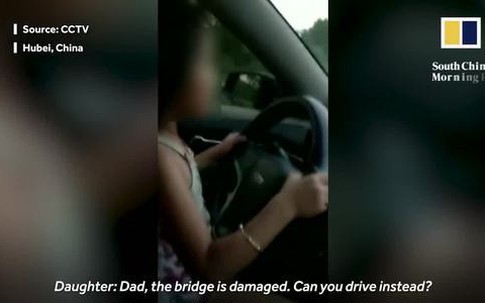 Bố mẹ bị phạt và treo bằng vì khuyến khích con gái 6 tuổi lái ôtô