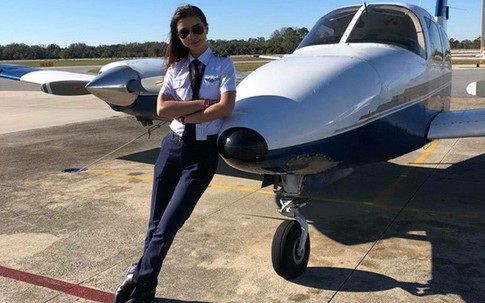 Điều ít biết về nữ diễn viên Việt đầu tiên làm phi công ở nước ngoài