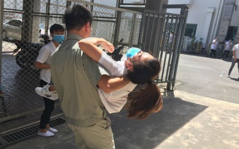 Nữ công nhân suýt chết ở công ty vì căn bệnh thường gặp khi mưa nhiều