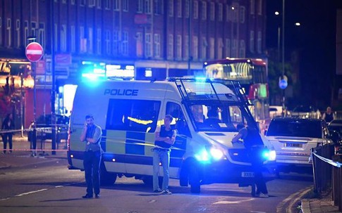 Xả súng liên tiếp tại London, ít nhất 3 người bị thương