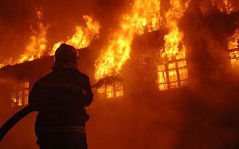 Cháy lớn ở khách sạn Trung Quốc, 18 người thiệt mạng