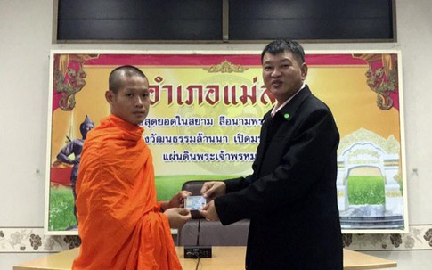 4 thành viên đội bóng kẹt hang được cấp quốc tịch Thái Lan