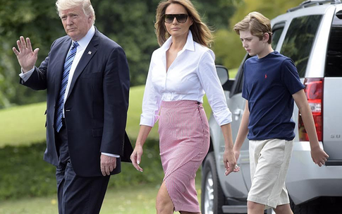 Con trai út của TT Trump: Thích vest, hay chơi golf, 12 tuổi cao gần 1,9m